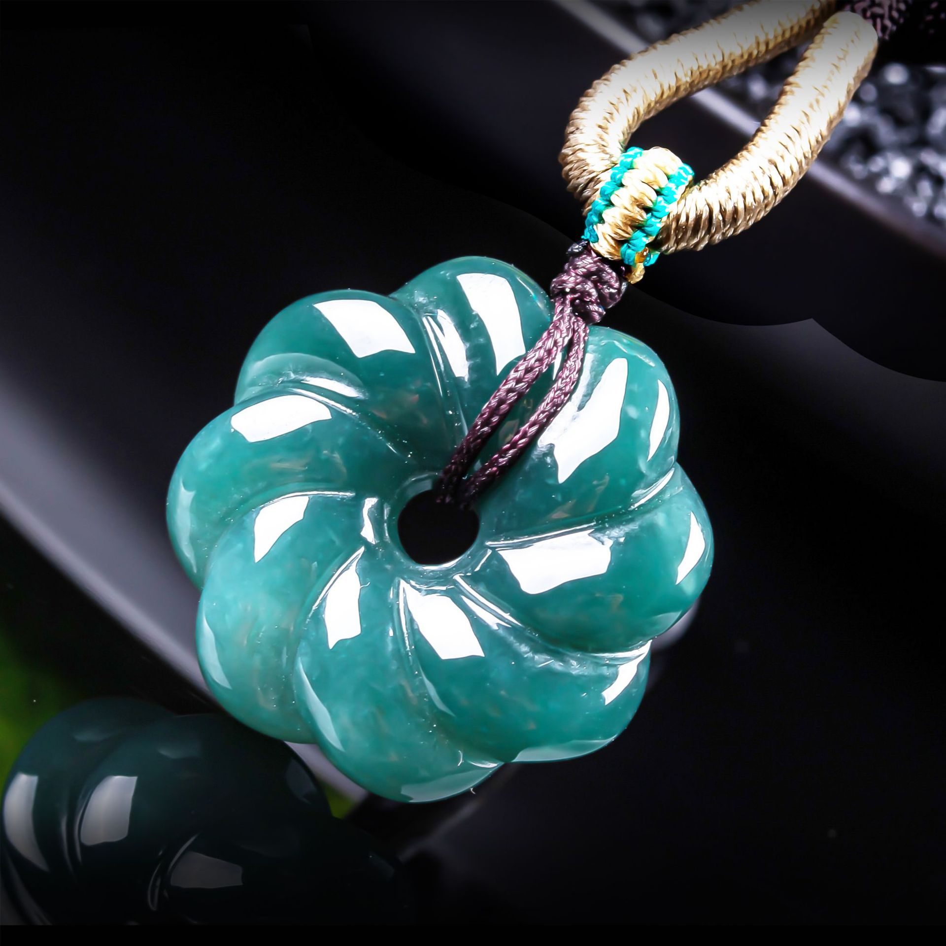 Jewelry & Watches Spółka Z Ograniczoną Odpowiedzialnością Sp Z Oo - จี้สร้อยคอหยกพม่าแท้รูปดอกไม้ เครื่องประดับอัญมณี เครื่องรางนำโชค เครื่องประดับแฟชั่น หยกแท้ ของขวัญหรูหราสำหรับผู้หญิง